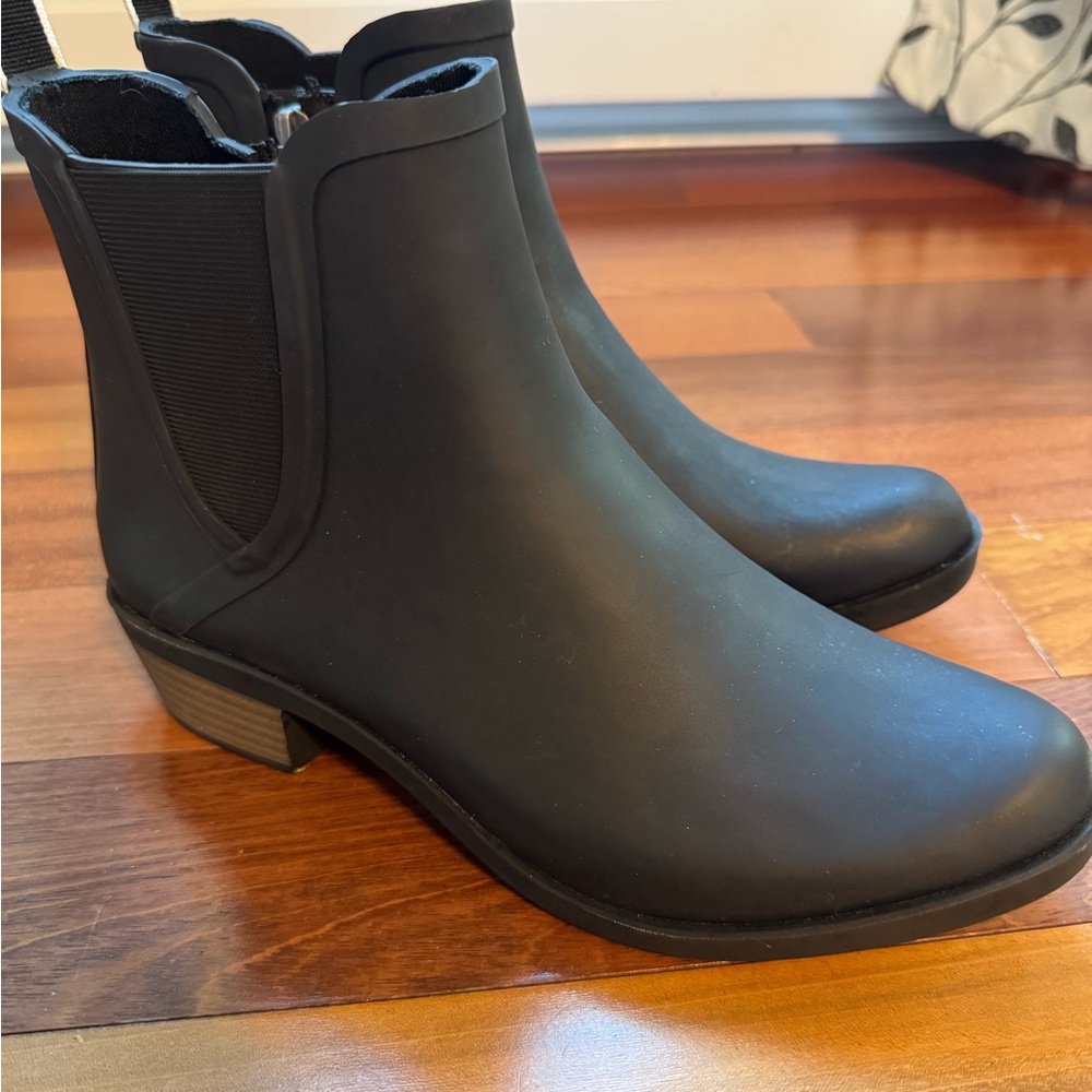 Lucky Brand Black Ankle Booties